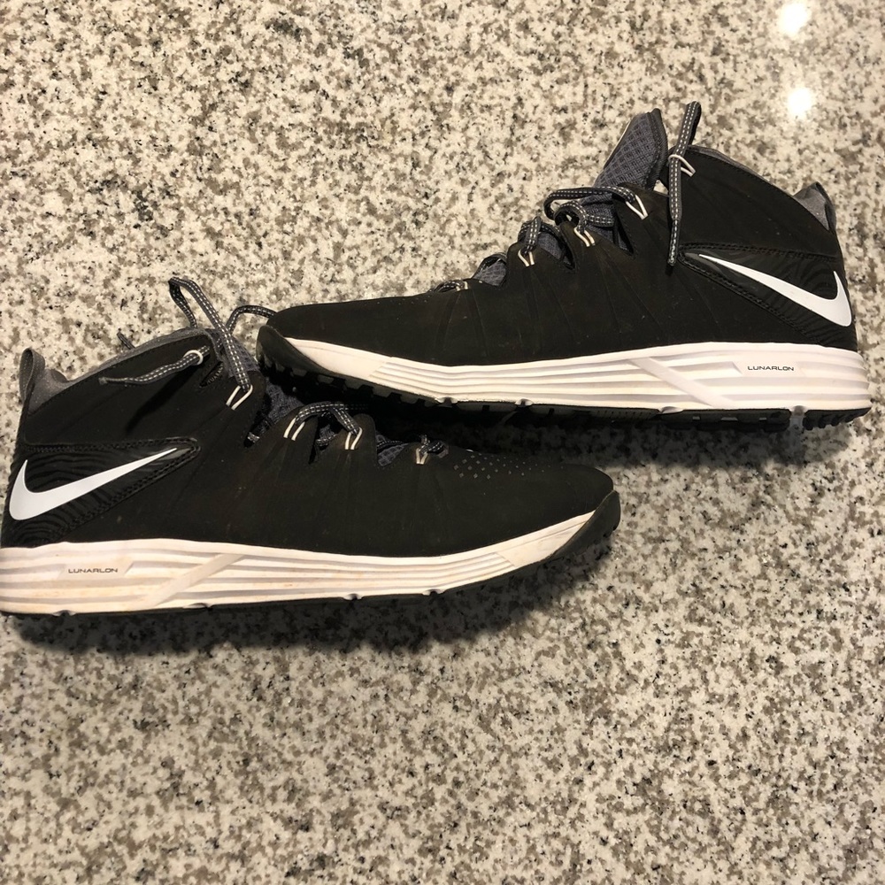Men’s athletic shoes